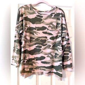 Camo loose fitting cotton shirt